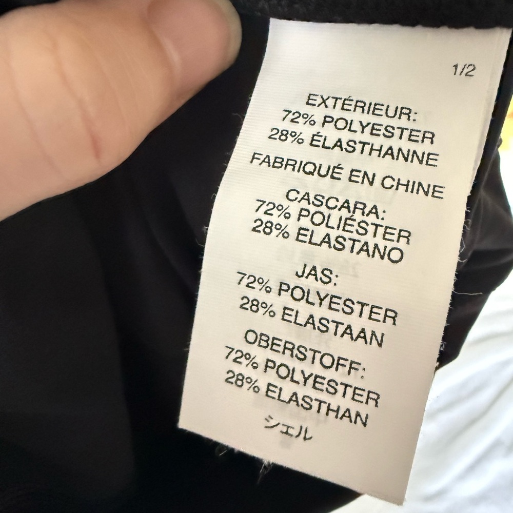 Women’s black Vuori clean elevation short - Picture 3 of 4